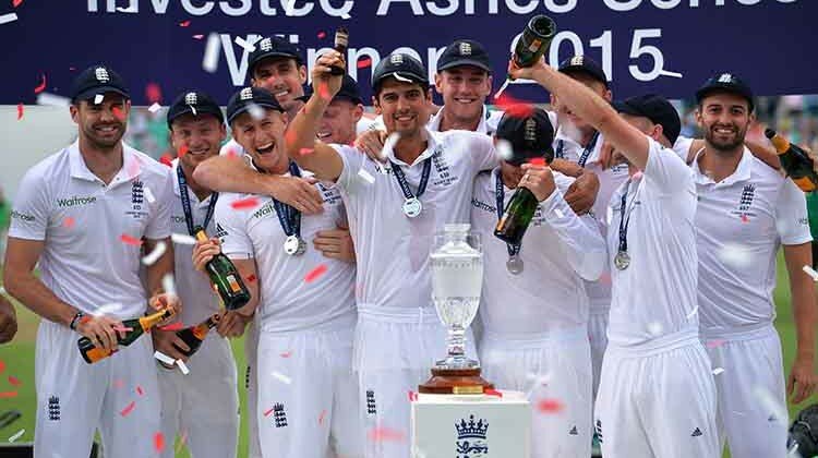 Clarke, Rogers sign off with win, England regain Ashes