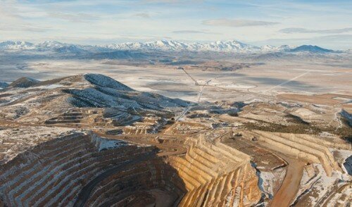 Newmont, Kinross likely to buy Barrick’s U.S. gold assets