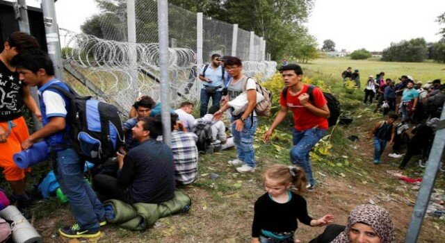 Hungary declares emergency in 2 border counties photo